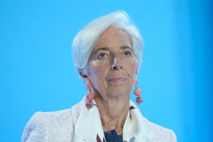 Lagarde "Economia globale in fase difficile ma crescita stabile"