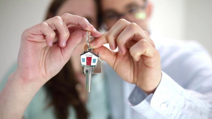 Risalgono tassi mutui, per la casa al 3,37% a dicembre