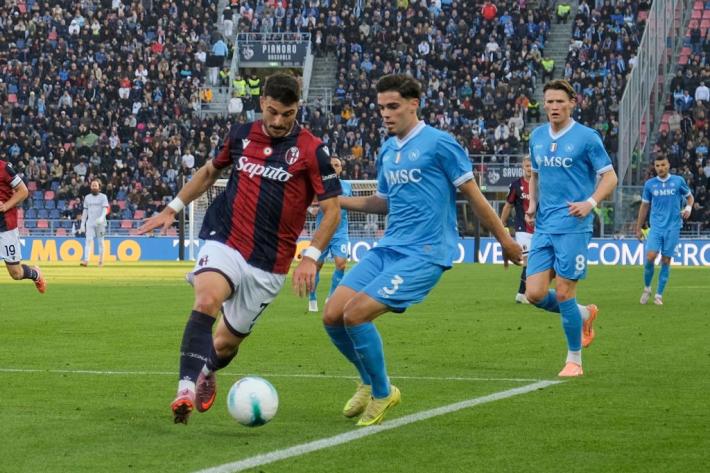 Il Napoli cade 2-0 a Bologna, decidono Dallinga e Lucum&igrave;