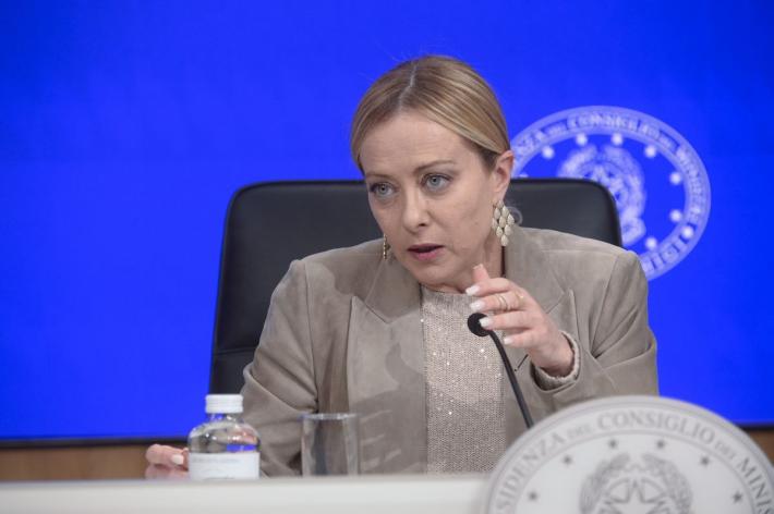 Ue, Meloni "Se vuole essere grande sia capace di difendersi da sola"