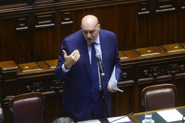 Ucraina, Crosetto "Mosca finge apertura ma negoziato non decolla"