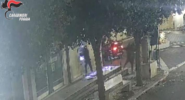 Assalti ai bancomat con l'esplosivo in diverse province d'Italia: sgominata una banda nel Foggiano 