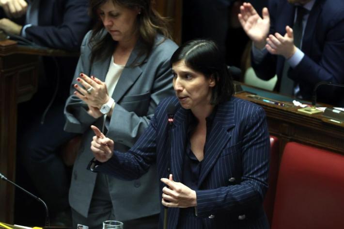 Iran, Schlein "L'appello all'unit&agrave; di Meloni &egrave; durato due ore, noi ci siamo"