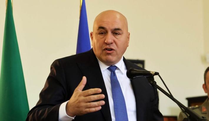 Crosetto "Rischio terrorismo, centinaia le cellule dormienti iraniane nel mondo"