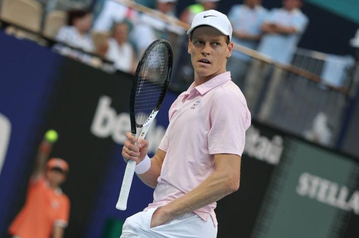 Sinner ingiocabile, spazza via Tiafoe e vola in semifinale a Miami