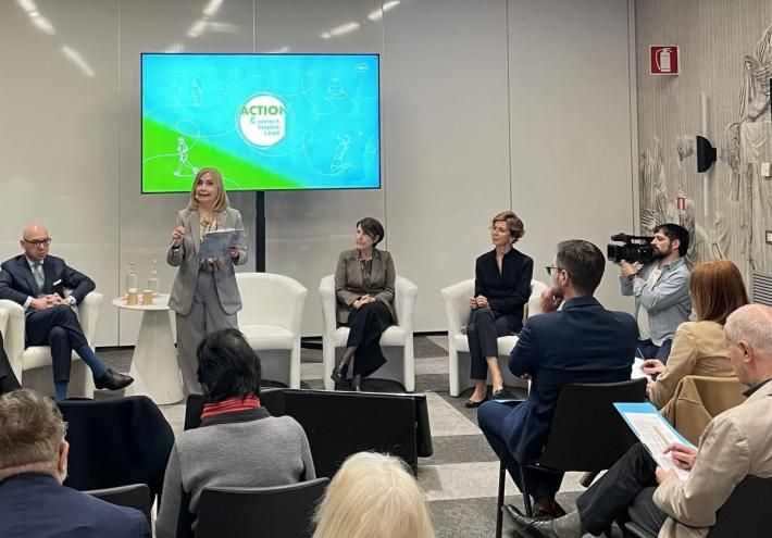 Diabete, da Roche un sistema di monitoraggio del glucosio basato sull'IA