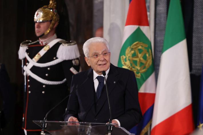 Mattarella "Grati a Polizia, impegno contro soprusi e violenza"