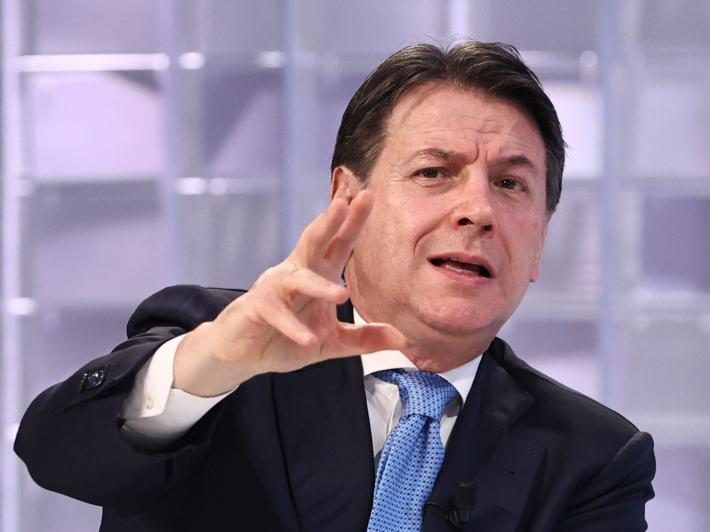 Conte "Le primarie per trovare l'interprete migliore"