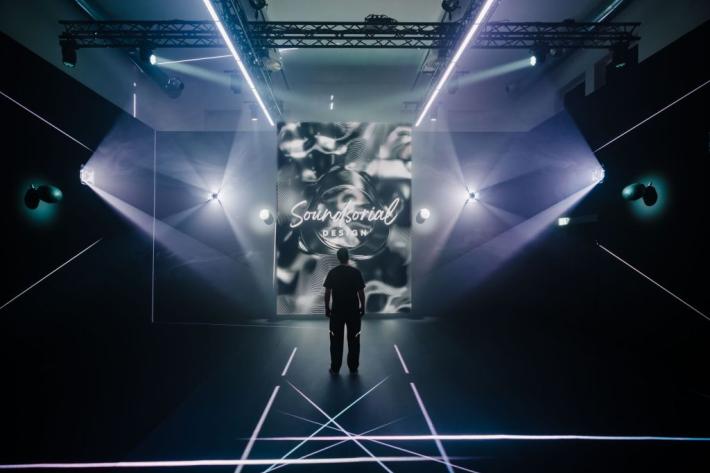 IQOS torna alla Milano Design Week con l'installazione Soundsorial