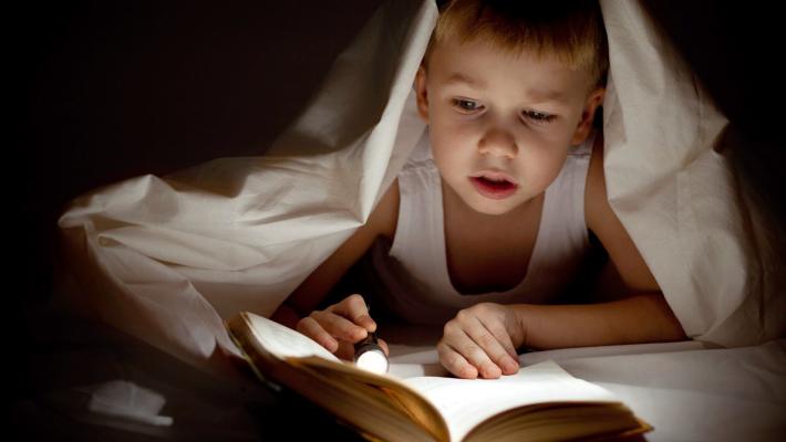 Il bimbo che impar&ograve; a leggere da solo 