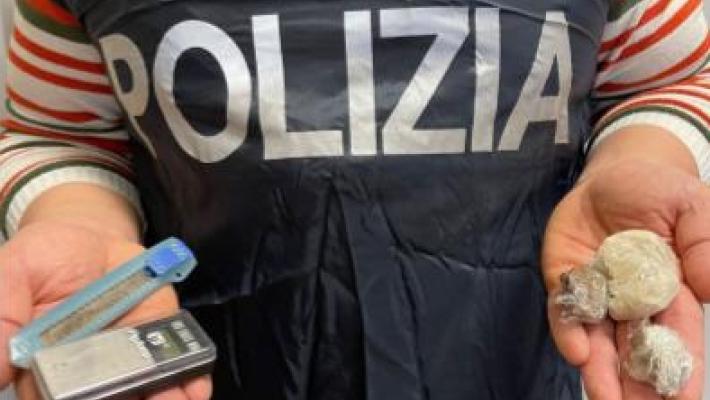 Arrestati due italiani,  in possesso di ca. 60 gr. di eroina