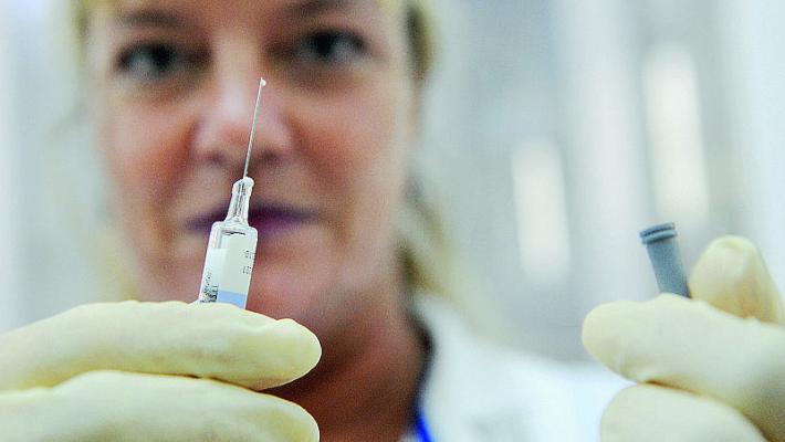 Vaccinazioni anti-covid, dal 21 gennaio nuove modalit&agrave; di prenotazione per tutte le et&agrave; con Numero verde e agli Sportelli Cup di Case della salute e poli sanitari