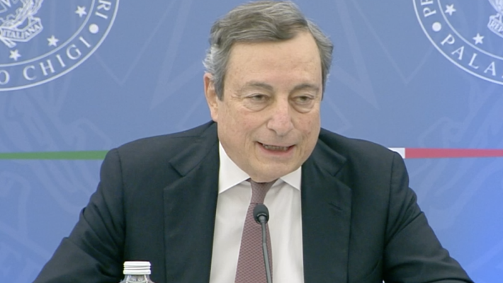 Draghi: "No alla dad generalizzata. Basta chiusure: hanno colpito i ragazzi"