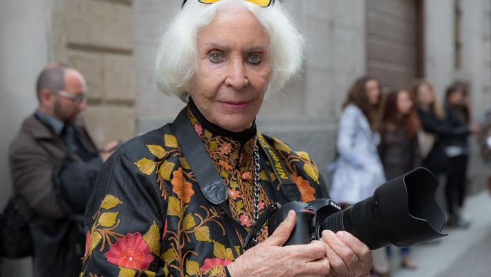 E' morta Chiara Samugheo la fotografa delle dive, protagonista a Parma e nel mondo