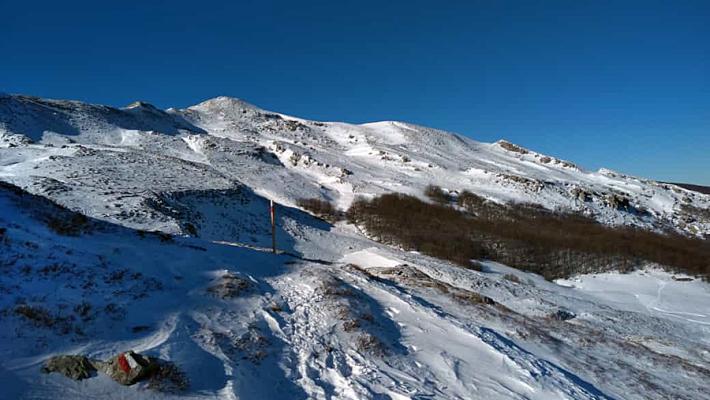 Presenza di ghiaccio sull’Appennino Parmense, il Soccorso Alpino raccomanda prudenza e utilizzo di attrezzature idonee