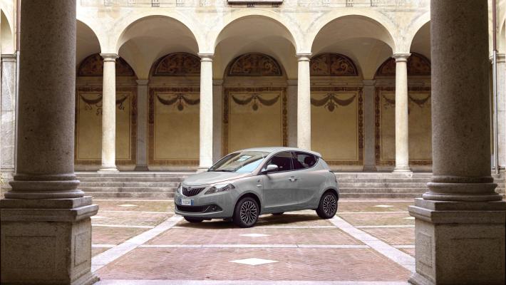 Lancia Ypsilon Alberta Ferretti, l’ultima serie speciale