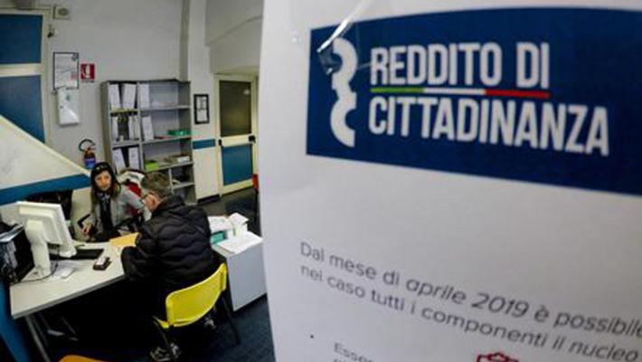 Reddito di cittadinanza senza averne diritto, 27 denunciati 