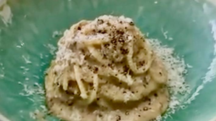 Spaghetti cacio e pepe, un trionfo di sapori