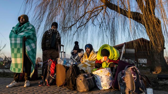 Ciac sui profughi dall’Ucraina: “Frontiere aperte, abbandonare sistema emergenziale e puntare su accoglienza pubblica, integrata e diffusa”