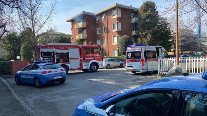 Fiamme in appartamento in via Hiroshima