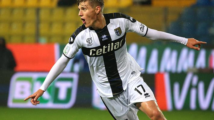 Il Parma in campo a Vicenza per tenere viva la speranza 