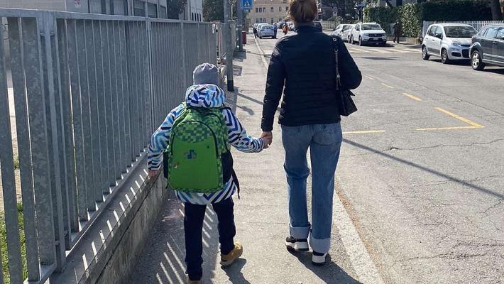 Il primo giorno di scuola a Parma dei bimbi ucraini