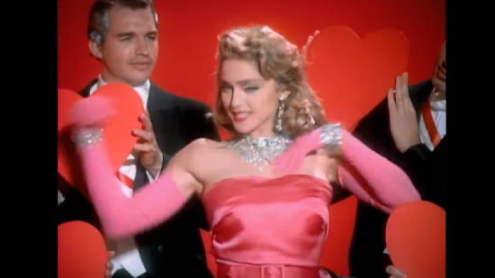 All'asta il vestito che Madonna indossò in video Material Girl