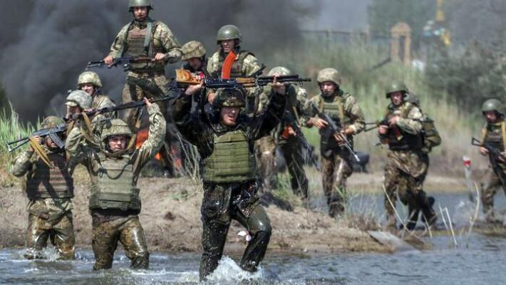 Kiev, fatti prigionieri marine a Mariopol, "ma non mille"