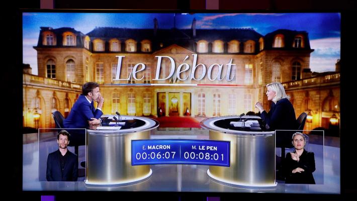 Duello in tv, Macron è il vincitore ma per la Le Pen giochi ancora aperti