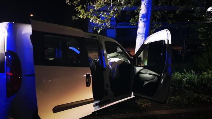 Tragico frontale tra due auto a Sanguinaro: muore un 50enne