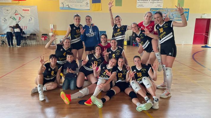 Volley B2 donne, il Galaxy Inzani domina a San Giorgio. Ora i play out