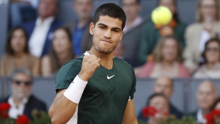 Tennis: battuto anche Zverev, Alcaraz vince il torneo  di Madrid 