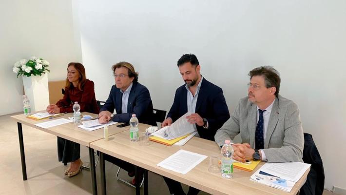 Pietro Vignali incontra Ascom e Confesercenti: "Ripristinare sicurezza e decoro, no all'Area Verde" 