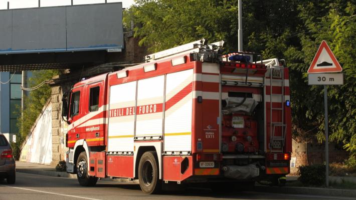 Fidenza, esplode una bombola di gas in un'azienda agricola.  Investiti due uomini, uno ha ustioni 