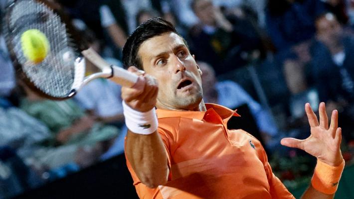 Internazionali di Roma,  Djokovic fa mille vittorie e arriva in finale con Tsitsipas