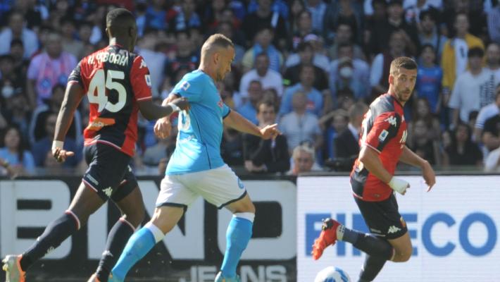 Il Napoli batte il Genoa 3-0
