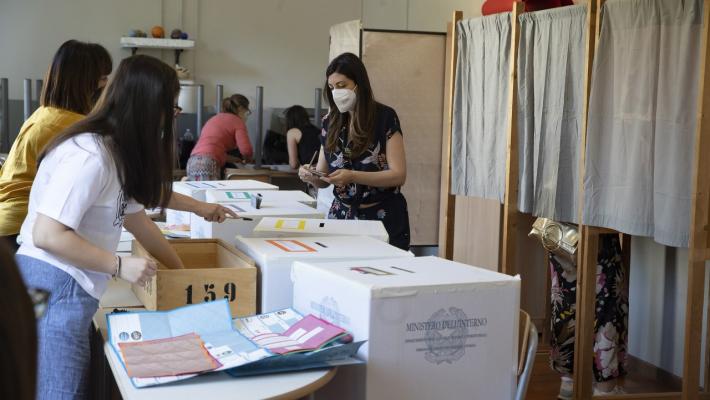 Amministrative: alle 19 affluenza a Parma  del 36.93% (precedente: 36.85) a Bardi alle 19 ha votato il 27.10%