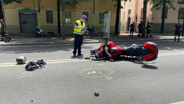 Scontro tra due motociclisti sullo Stradone: due motociclisti feriti gravemente - In aggiornamento