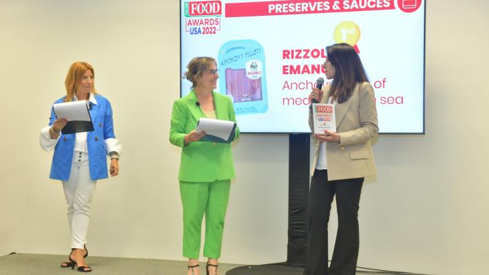 Le alici Rizzoli premiate a New York con il prestigioso Italian Food Awards USA 2022