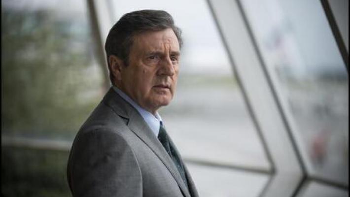 L'attore Daniel Auteuil scippato dell'orologio a Napoli 