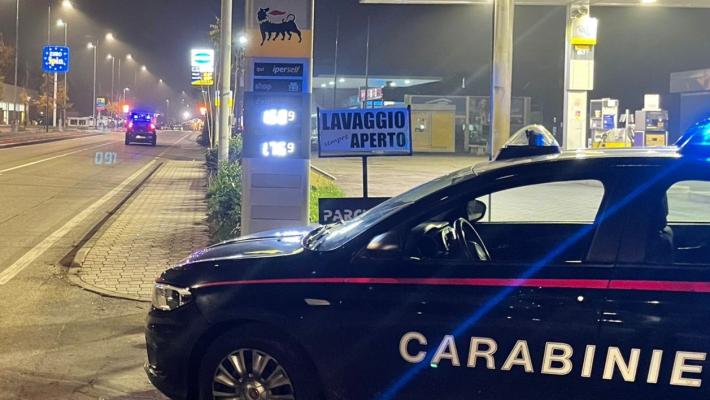 Cinque lavoratori in nero su 12 in un locale: attività sospesa e multa da 16.500 euro