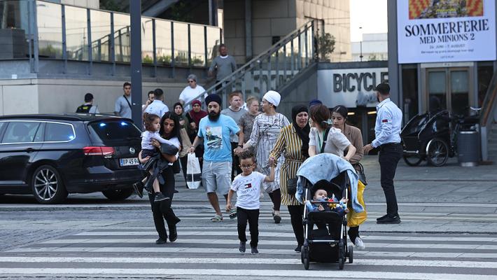Spari in centro commerciale a Copenaghen, diverse vittime