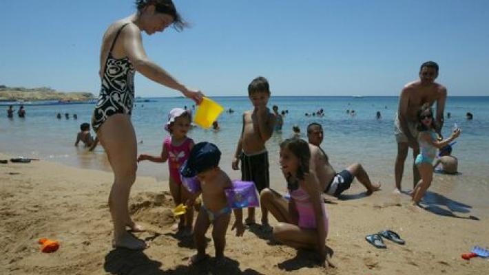 Bimbo di 6 anni muore in vacanza a Sharm el Sheik