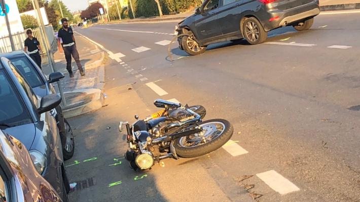 Incidente in strada Budellungo: scontro con un'auto, grave un motociclista
