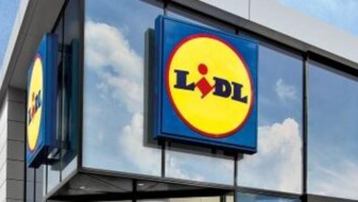 Tentato furto presso  supermercato LIDL . Denunciata  donna italiana 