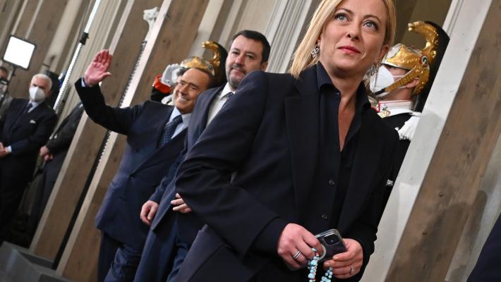 Consultazioni : Meloni giunta al Colle 