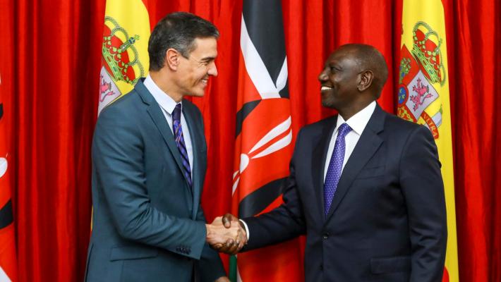 "Qui in Senegal", doppia gaffe del premier spagnolo in visita in Kenia