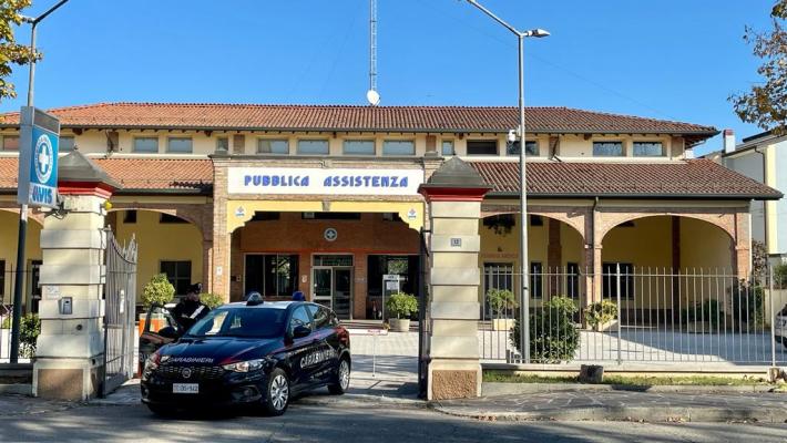 Si spaccia per il vicepresidente della Croce Bianca di Busseto e si da accreditare 5mila euro: denunciato