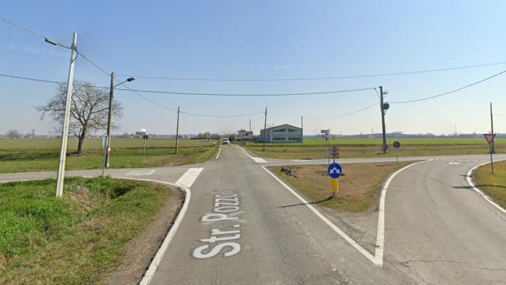 Incidente a Roncopascolo, una delle auto si ribalta: un ferito