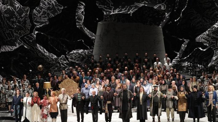 Scala, 13 minuti di applausi per il Boris Godunov